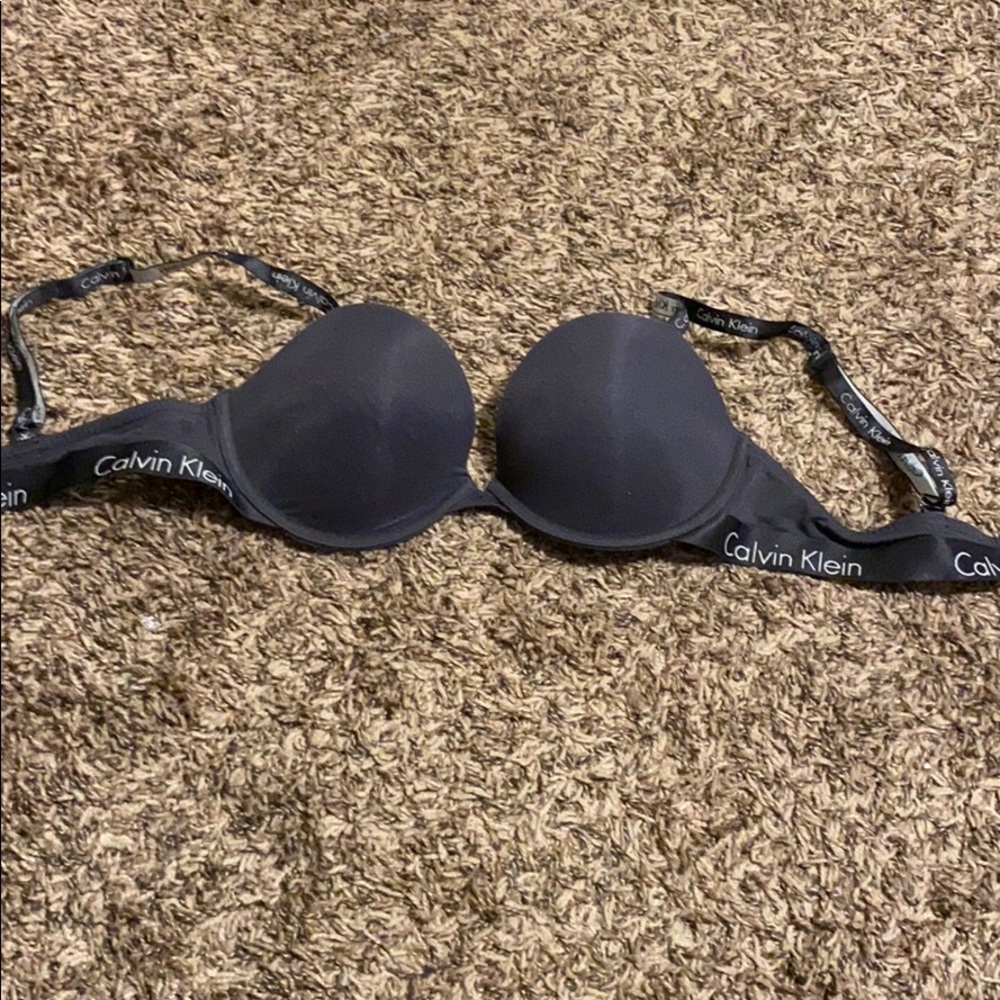 Calvin Klein Size 36C Gray Bra. Like new